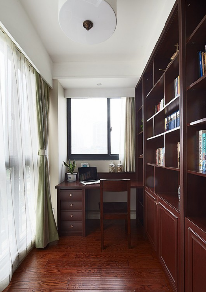 古典温暖的美式110平米三居室书房装修效果图