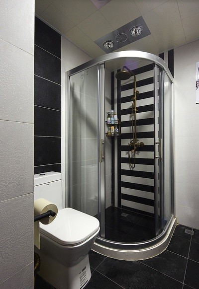 中式宫廷风格80平米公寓卫生间浴室柜装修效果图