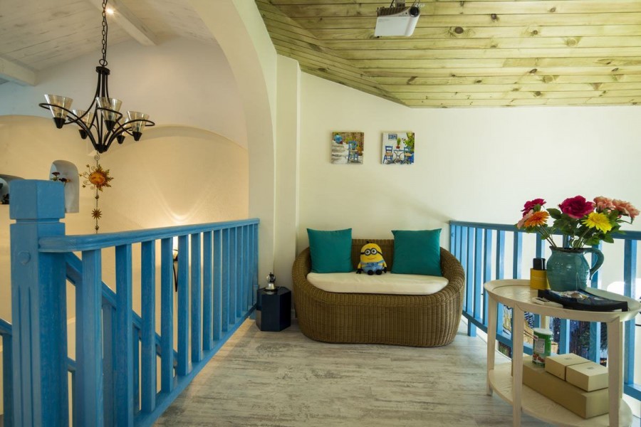 蓝白地中海风格100平米复式二楼小客厅装修效果图