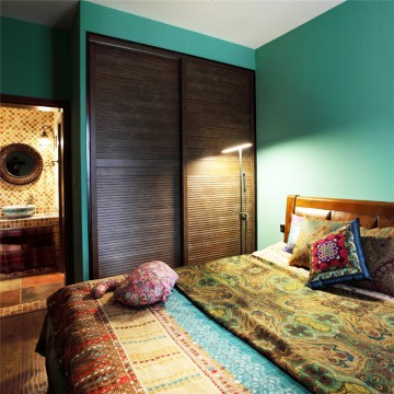 七彩东南亚风格90平米三居室卧室衣柜装修效果图