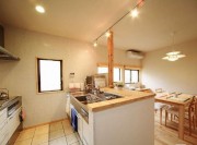 温润舒适的日式风格100平米复式loft厨房橱柜装修效果图
