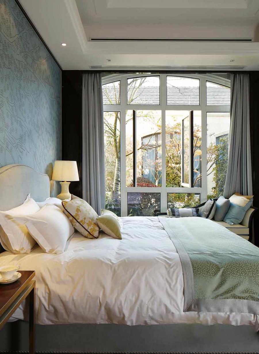 优雅清新中式风格220平米别墅卧室飘窗装修效果图