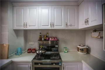 简洁深沉的欧式风格三居室厨房装修效果图