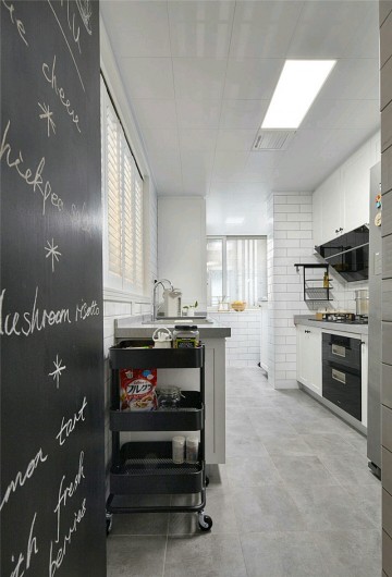 清爽简洁的北欧风格四居室厨房装修效果图