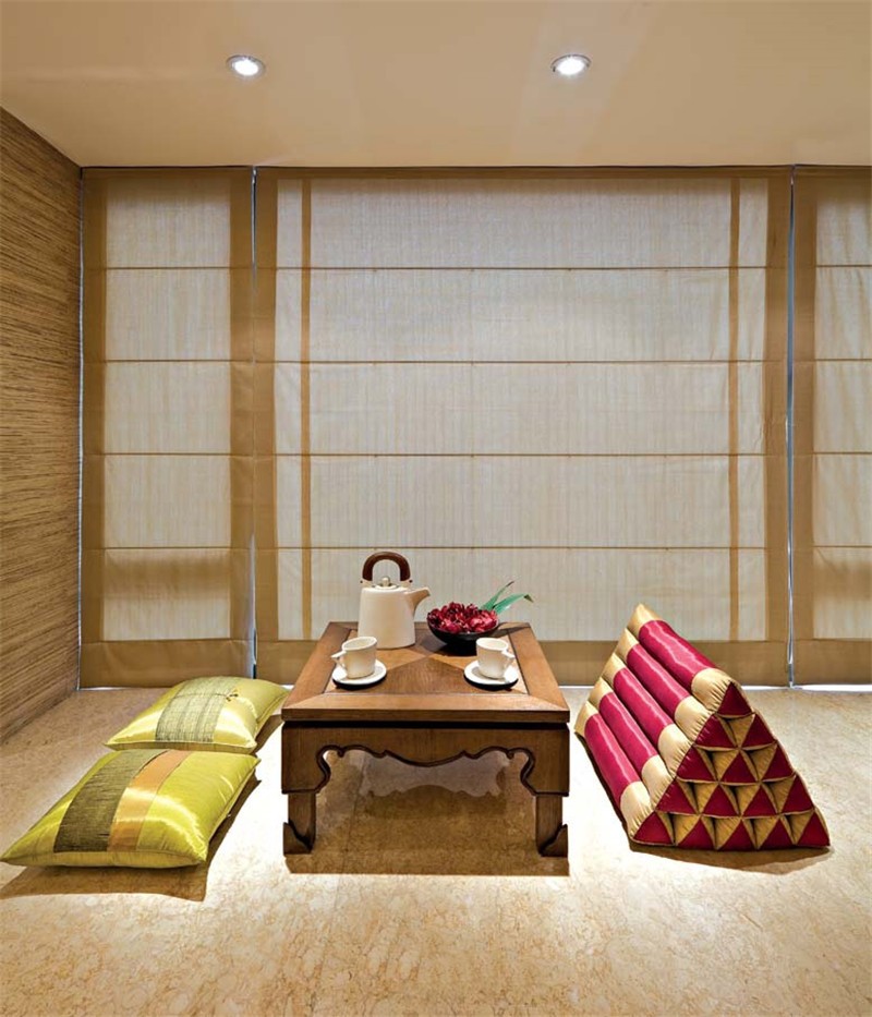 实木和谐的东南亚风格复式客厅装修效果图
