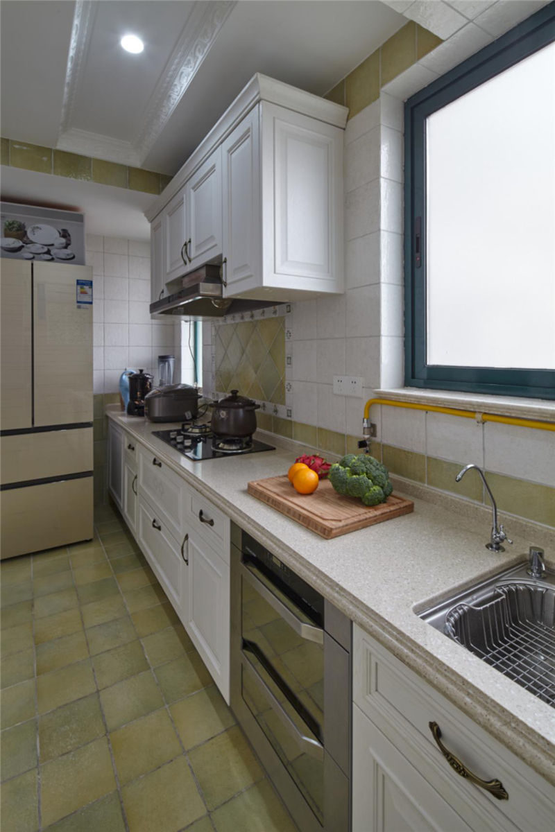 优美雅致的欧式风格四居室厨房装修效果图