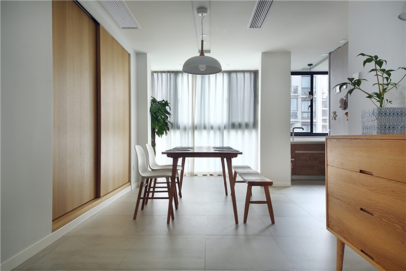 简洁质朴的北欧风格150平米四居室餐厅装修效果图