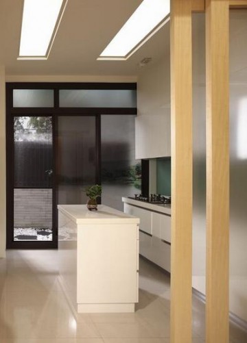 优雅沉稳新古典风格100平米公寓厨房橱柜装修效果图