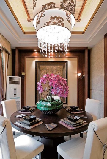 典雅褐色新古典风格120平米公寓餐厅吊顶装修效果图