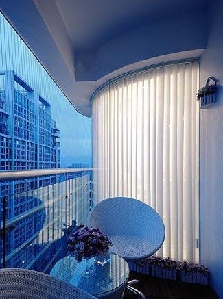蓝白优雅欧式风格70平米小户型阳台背景墙装修效果图